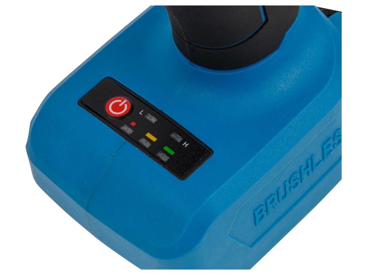 Гайковерт аккумуляторный ударный BULL SC 1801 XLTpro (1 АКБ, 6 А-ч)