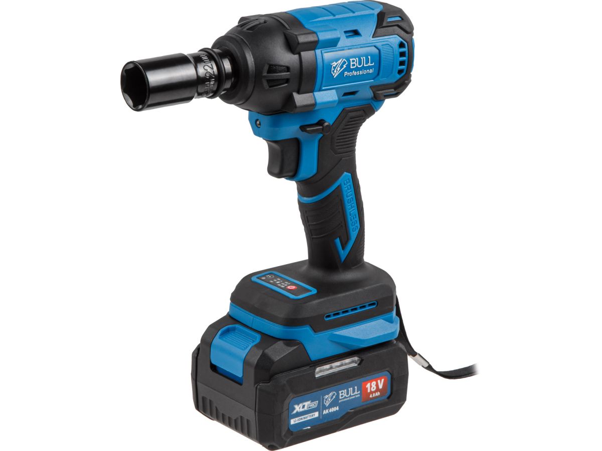 Гайковерт аккумуляторный ударный BULL SC 1804 Xcase XLTpro (2 АКБ, 4 А-ч)