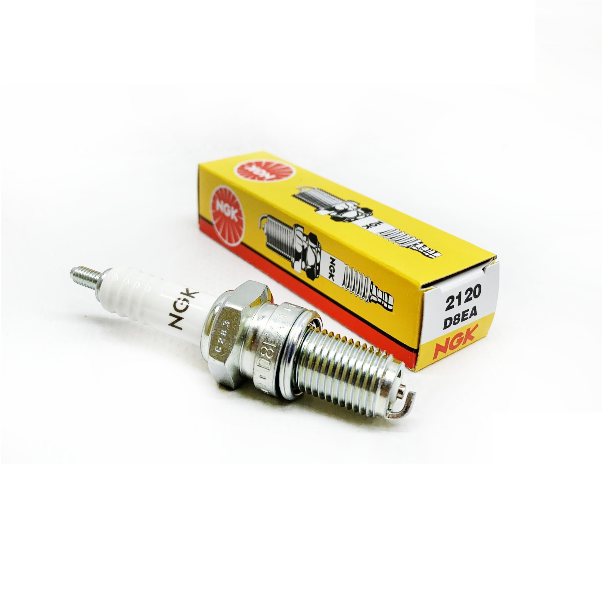 Свеча зажигания 4T NGK D8EA 2120